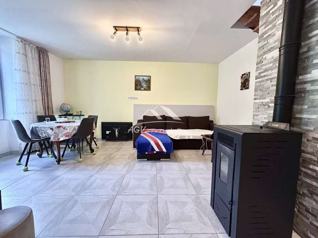 Appartement à BESSEGES