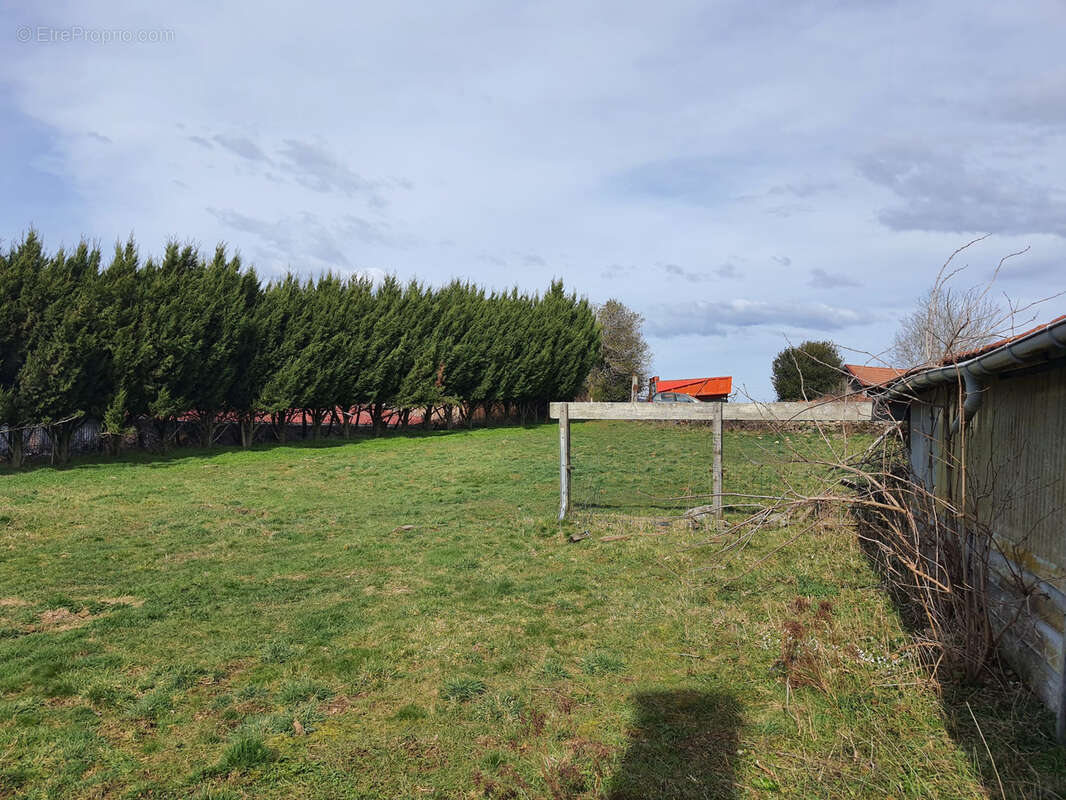 Maison à NOIRETABLE