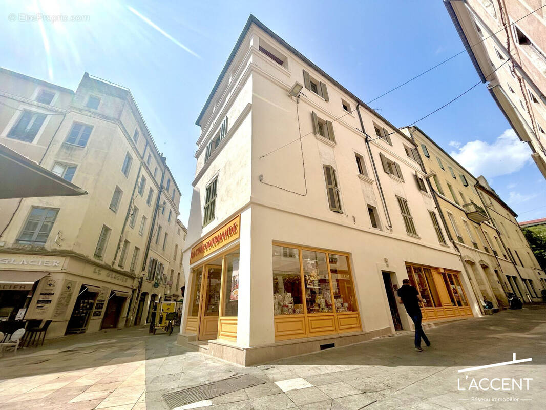 Appartement à NIMES