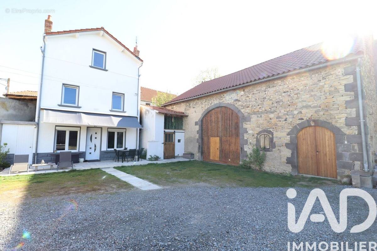 Photo 1 - Maison à MARSAT