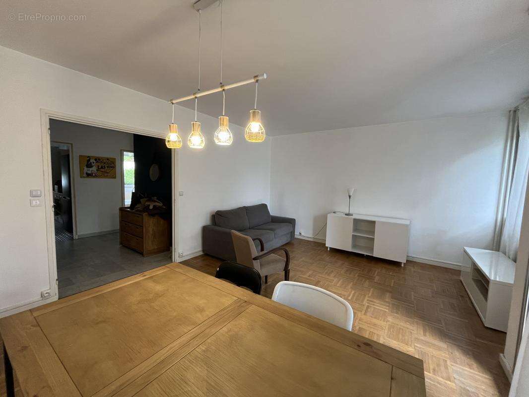 Appartement à LYON-5E
