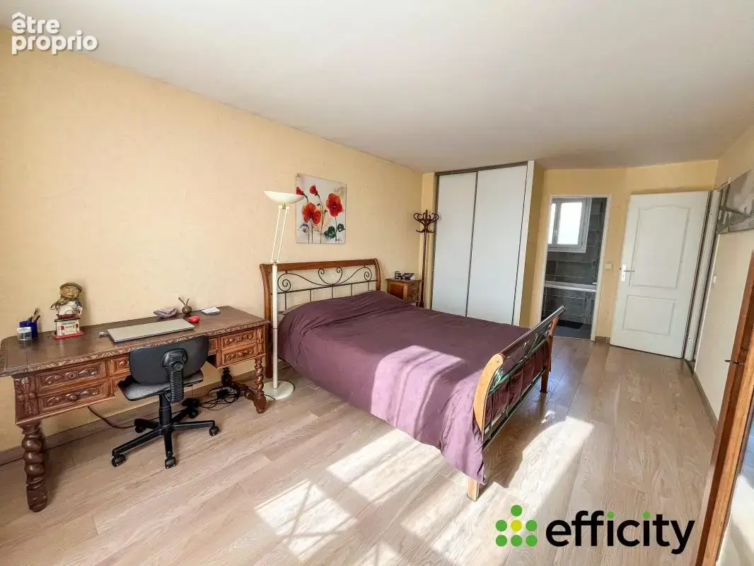 Maison 144 m² à Epone  - photo 12
