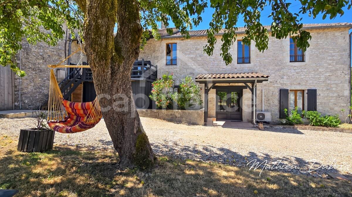 Maison à LOUBES-BERNAC