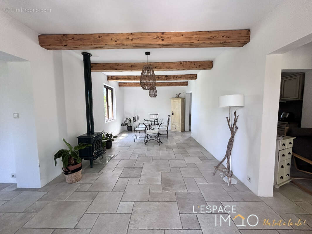 Exclusivité - Coeur du village Les Taillades - photo 5