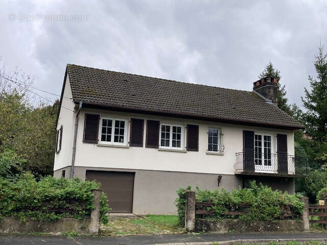 Maison à SAINTE-SUZANNE