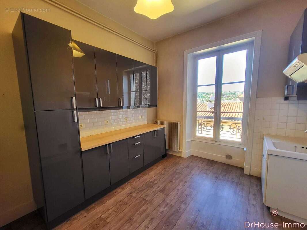 Appartement 118 m² à Le Puy-En-Velay  - photo 11