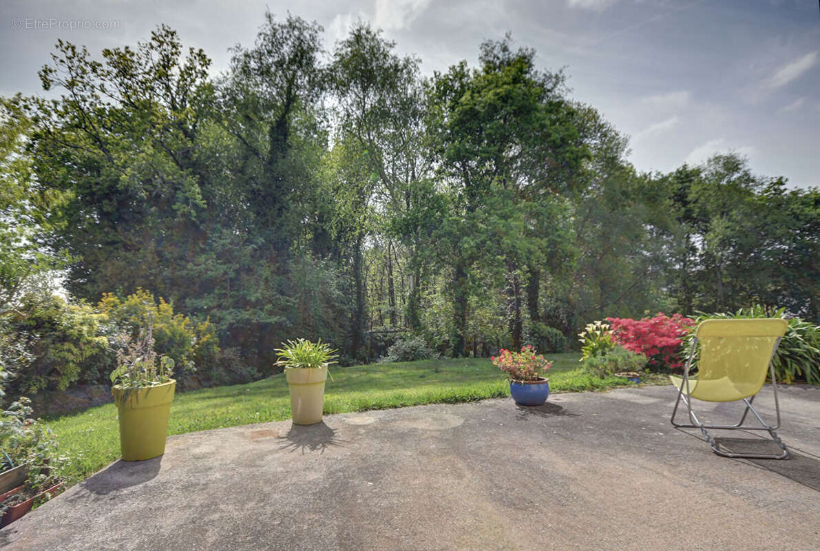 Maison à SAINT-URBAIN