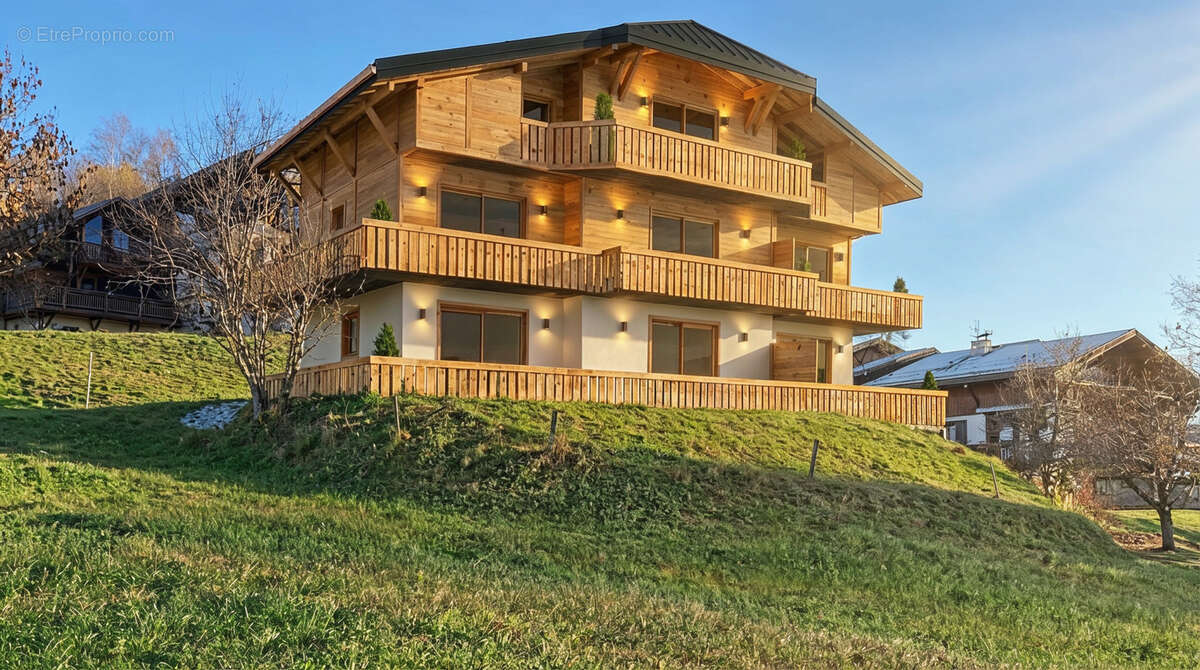 Maison à COMBLOUX