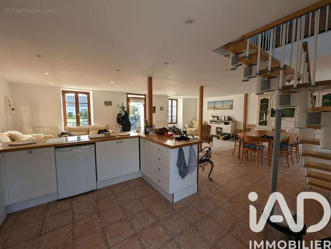 Photo 3 - Maison à LANDAUL