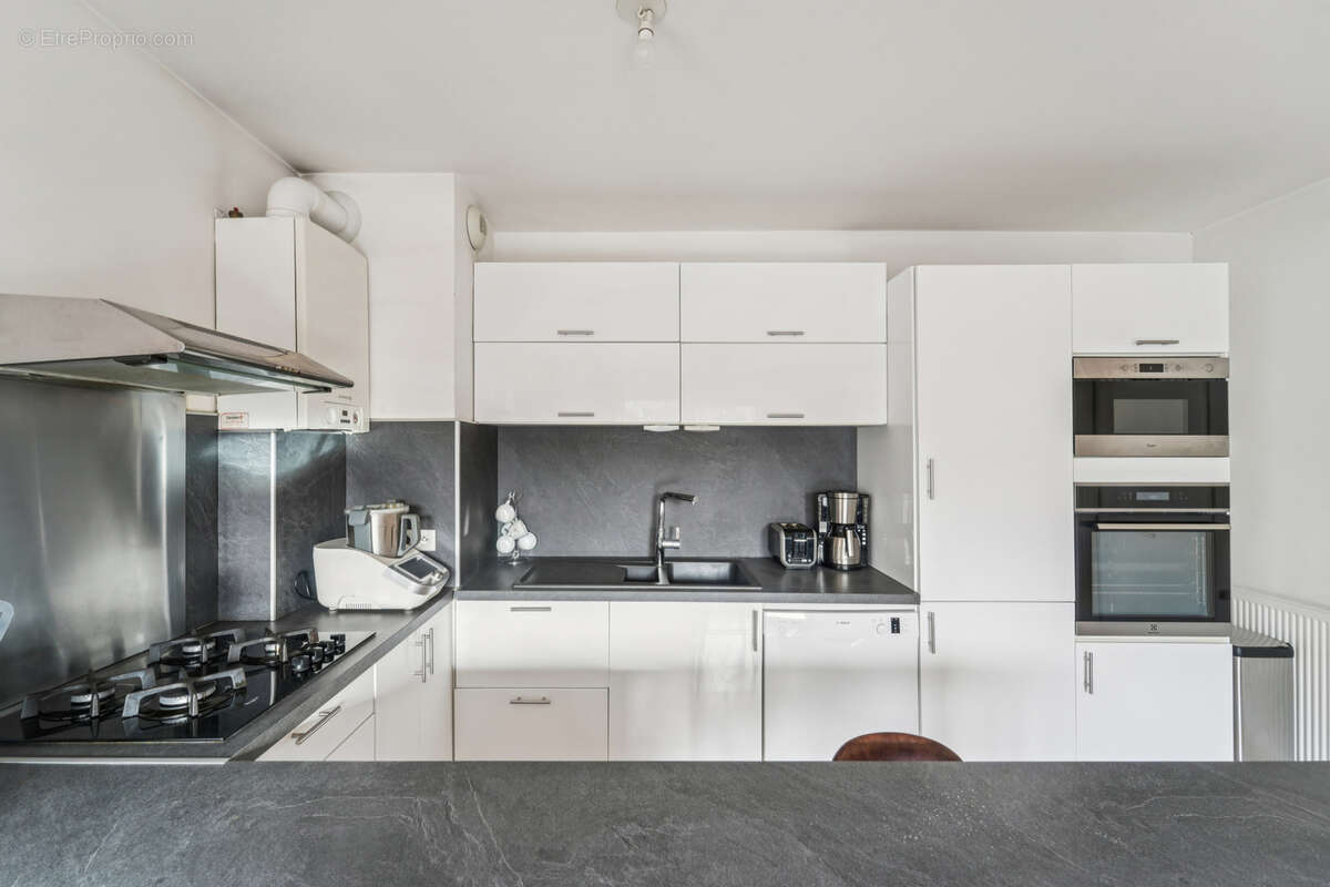 Appartement à IVRY-SUR-SEINE