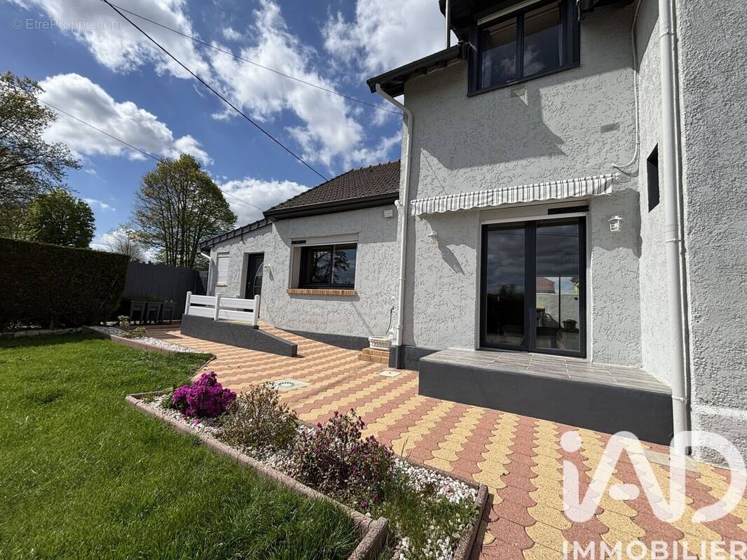 Photo 1 - Maison à BUSIGNY