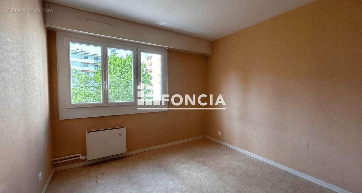 Appartement de type 5 avec garage et cave dans copro sécurisée proche centre ville et Lac Aix les Bains - photo 8