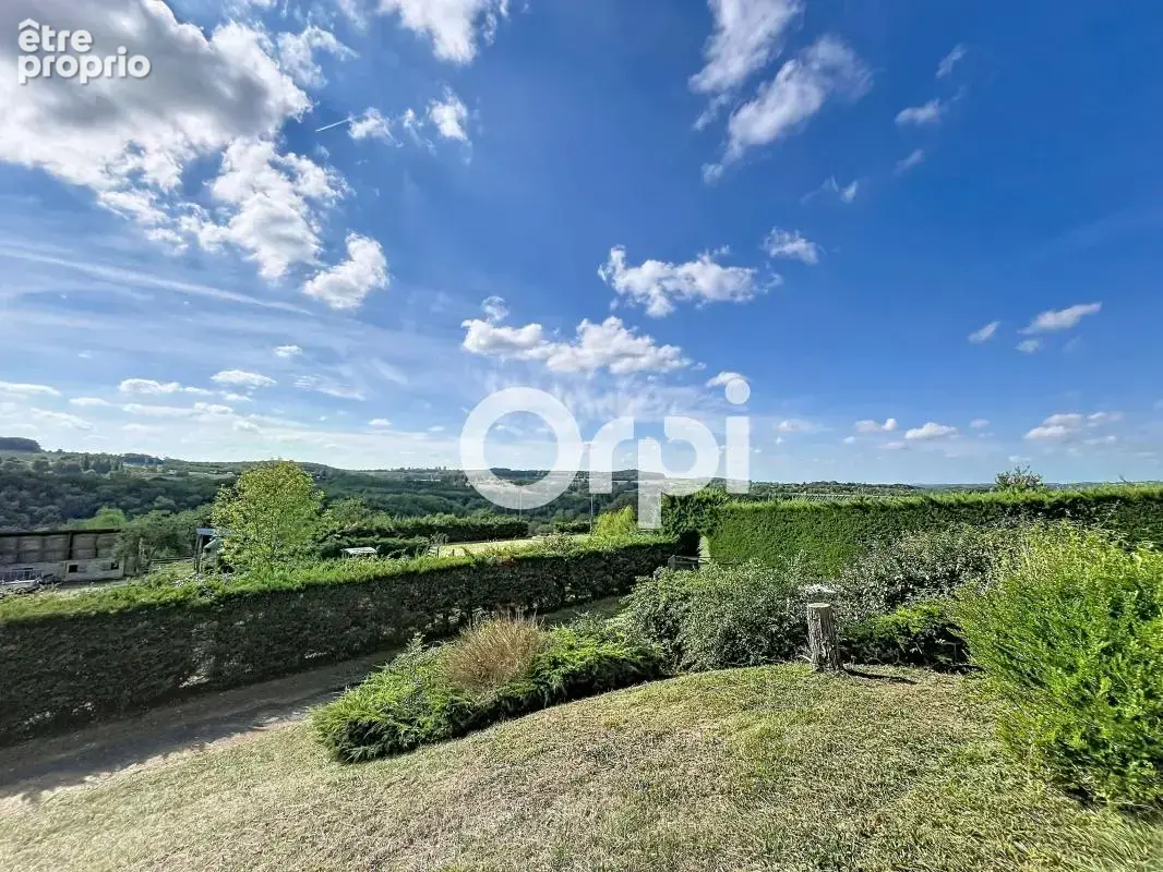 Maison À Vendre sur les hauteurs de Terrasson ! - photo 3