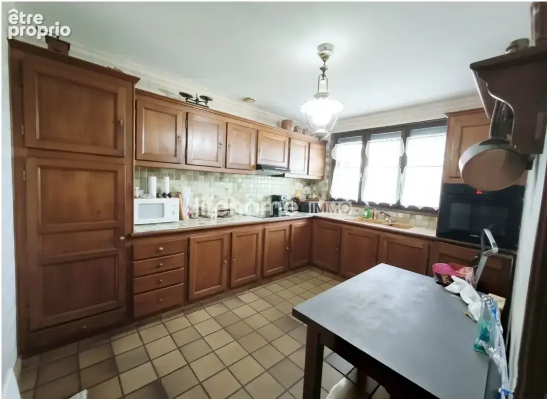 Maison 6 pièces 210 m² à vendre à Thevet-Saint-Julien (36400) - photo 4