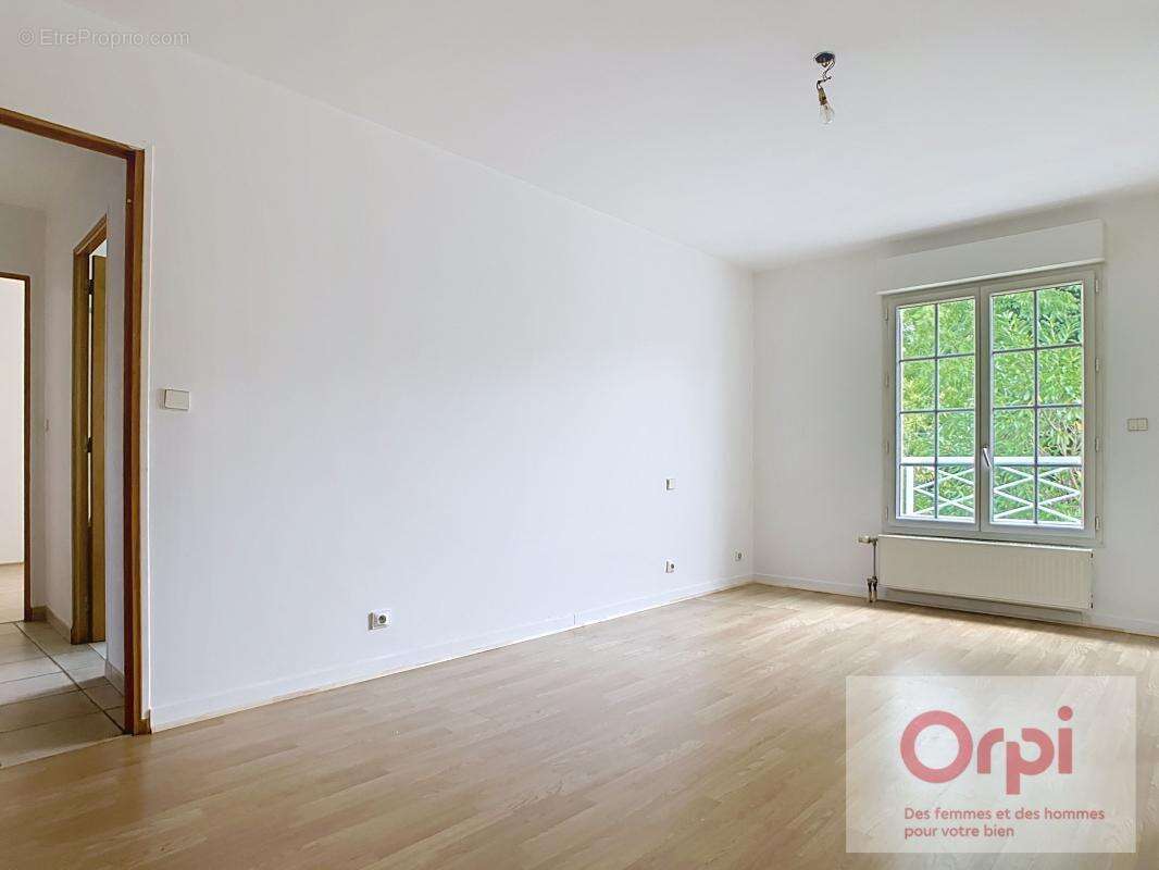 Maison à ISSY-LES-MOULINEAUX