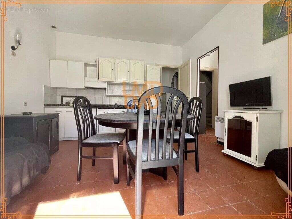 Maison à VILLENEUVE-LES-BEZIERS