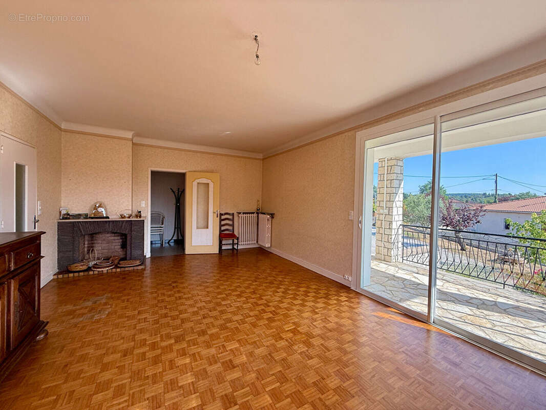 Maison proche commodités à pied - photo 9