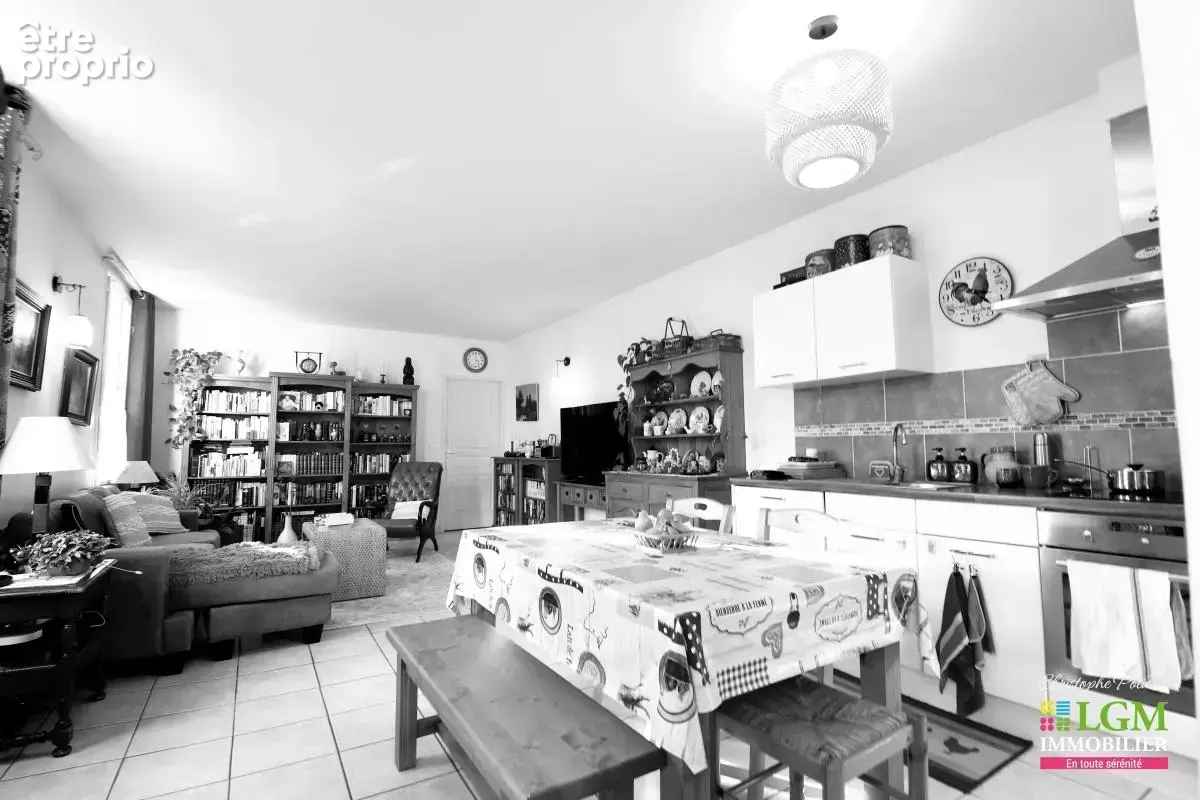 Appartement à VALREAS