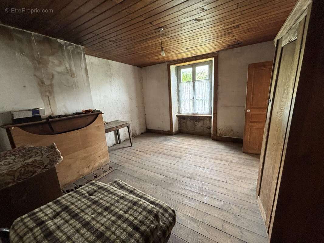 Chambre 4 - Maison à LA MONSELIE