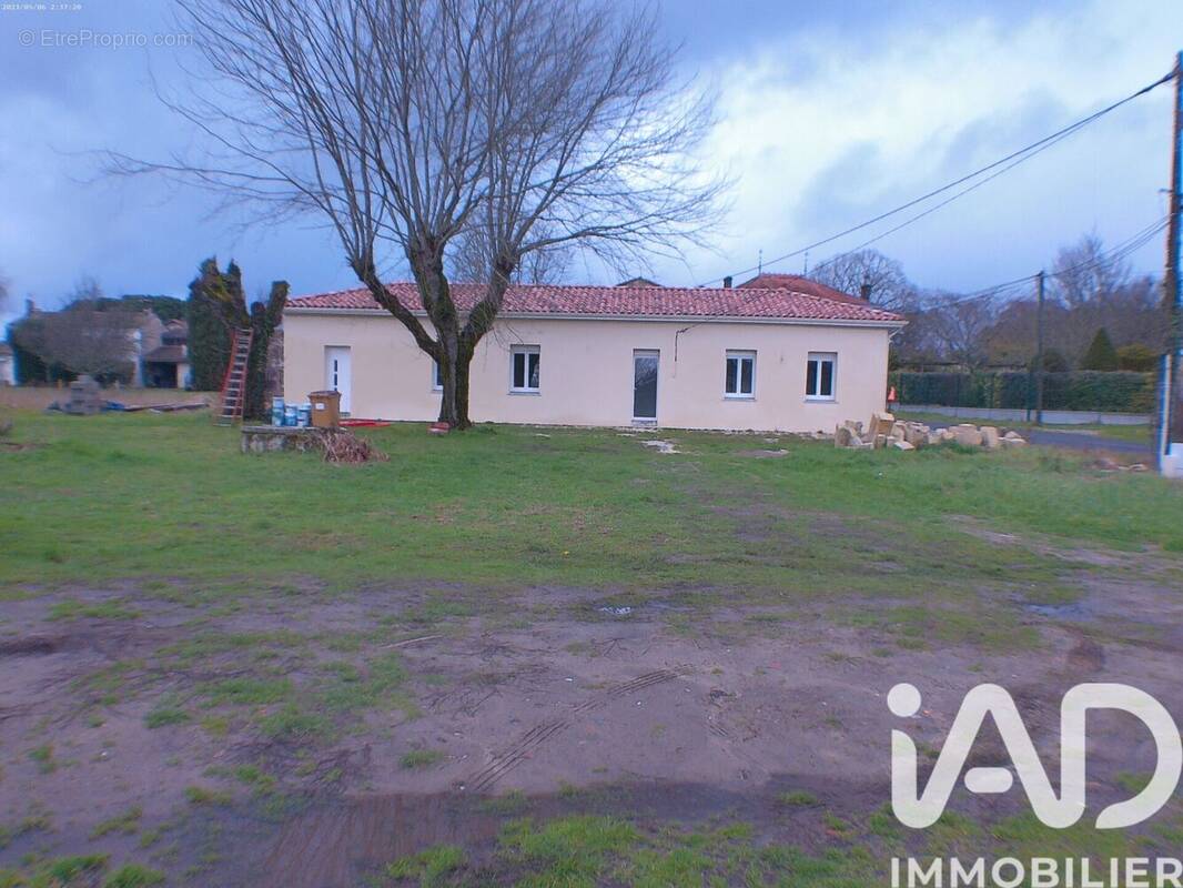 Photo 1 - Maison à LARUSCADE