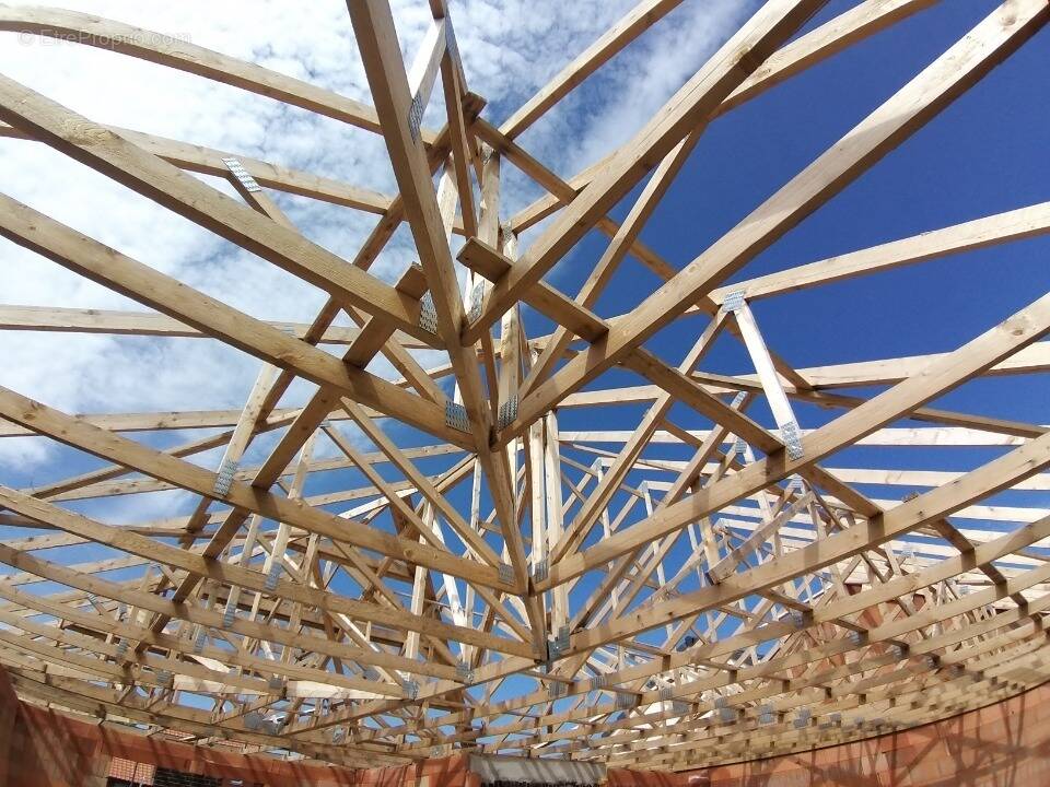 Terrain à MONTIGNY-EN-OSTREVENT