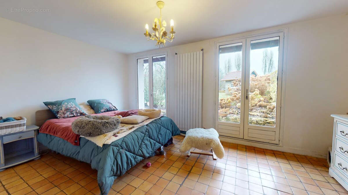 Maison à SAINT-REMY-LES-CHEVREUSE