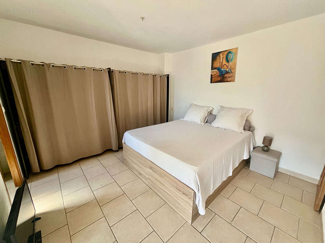 Appartement à L'ISLE-SUR-LA-SORGUE
