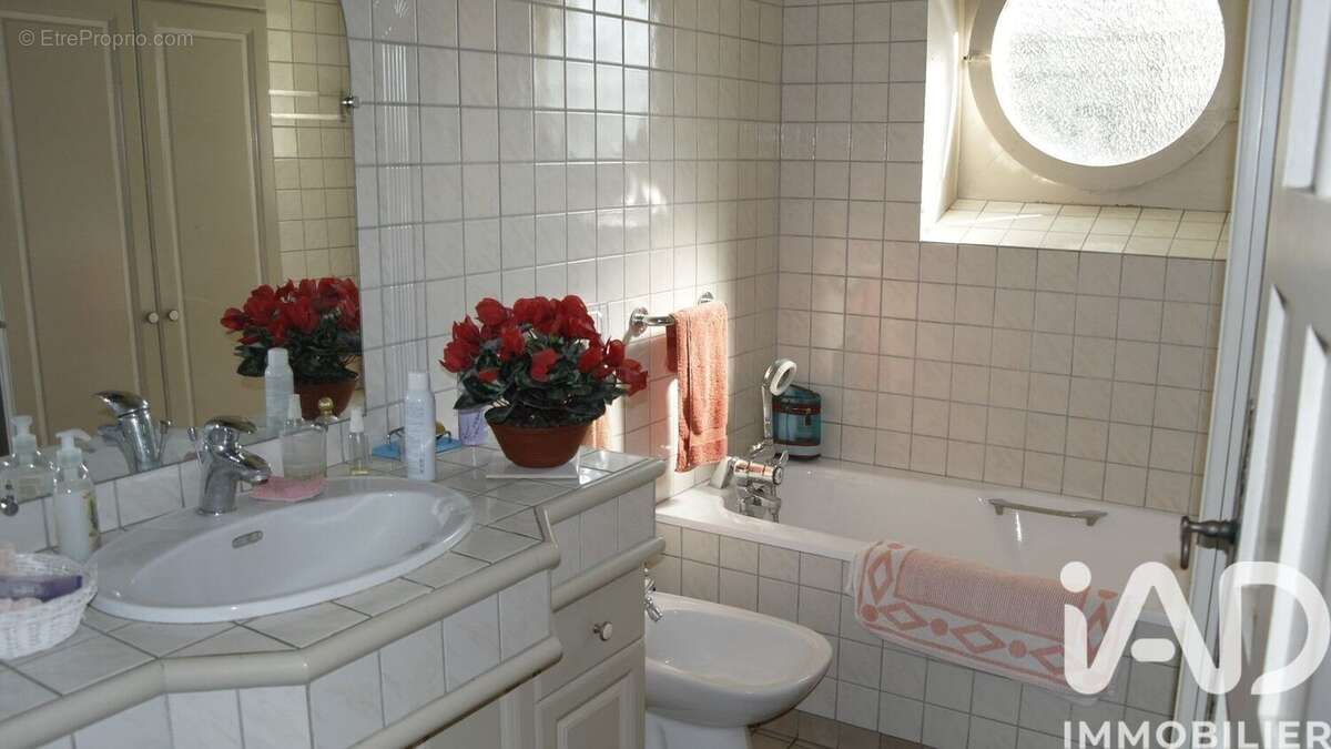 Maison 137 m² à Eauze  - photo 9