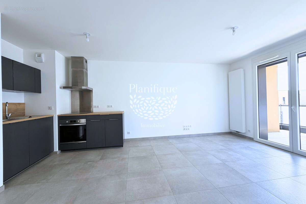 Appartement à FERNEY-VOLTAIRE