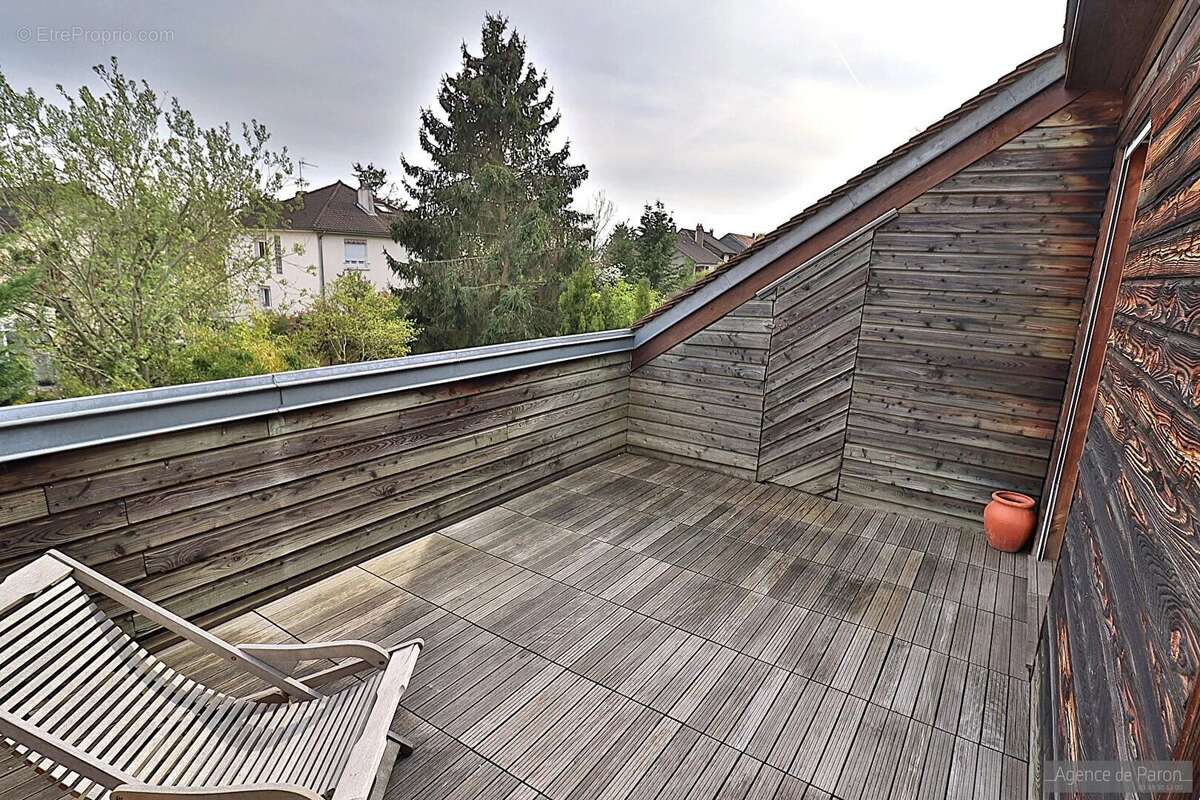 Maison à VERRIERES-LE-BUISSON