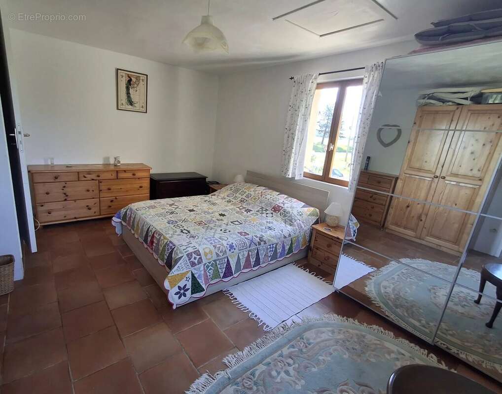 Maison à SAINT-JEAN-DU-BOUZET