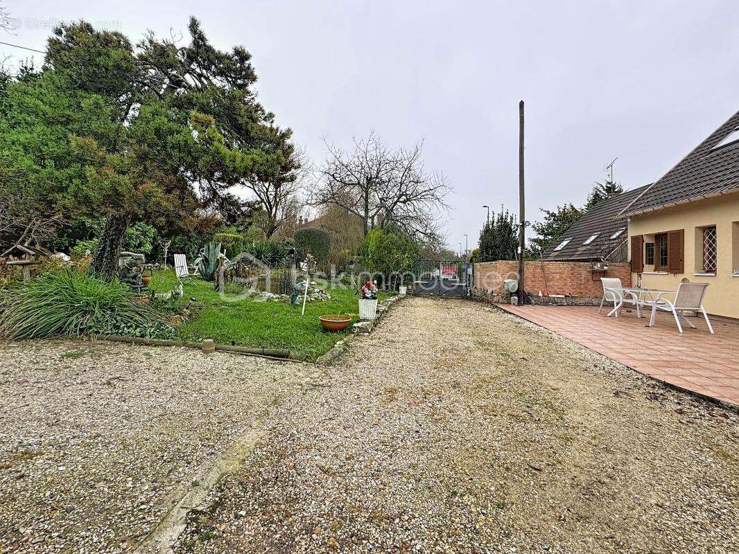 Maison à THORIGNY-SUR-MARNE