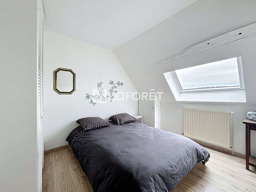 Maison à COURCELLES-SUR-SEINE