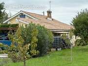 Maison à SAINT-SEURIN-DE-PRATS