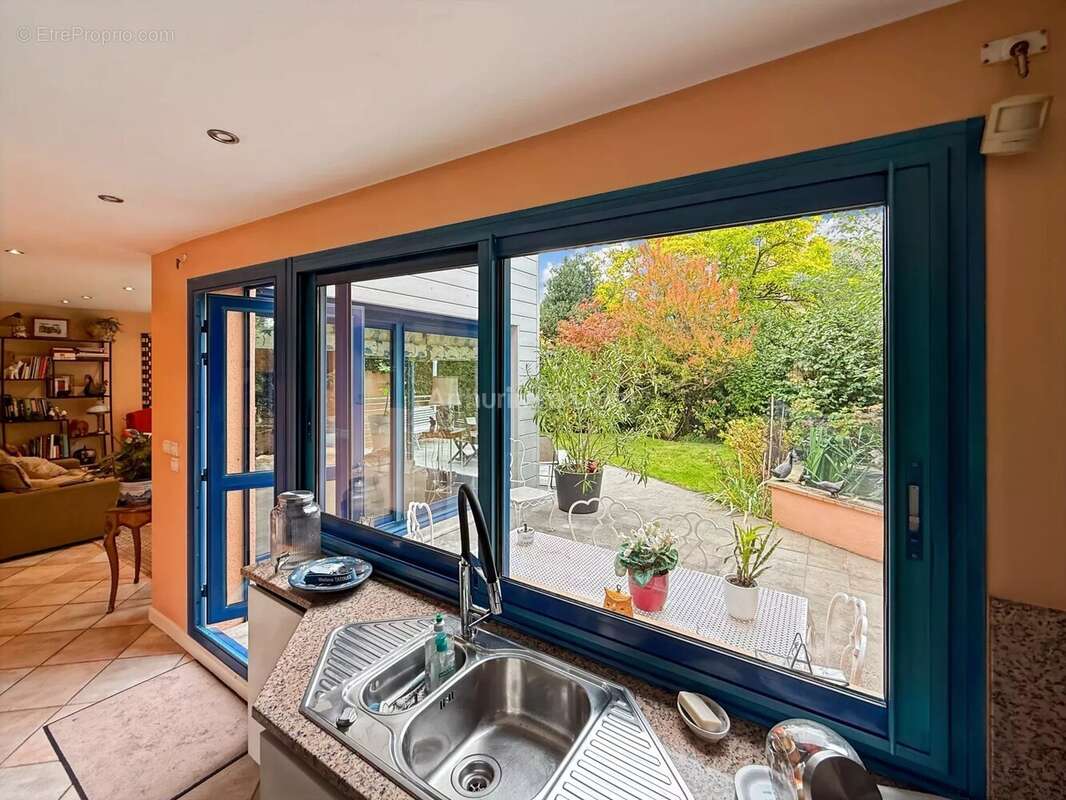 Maison à LIMEIL-BREVANNES