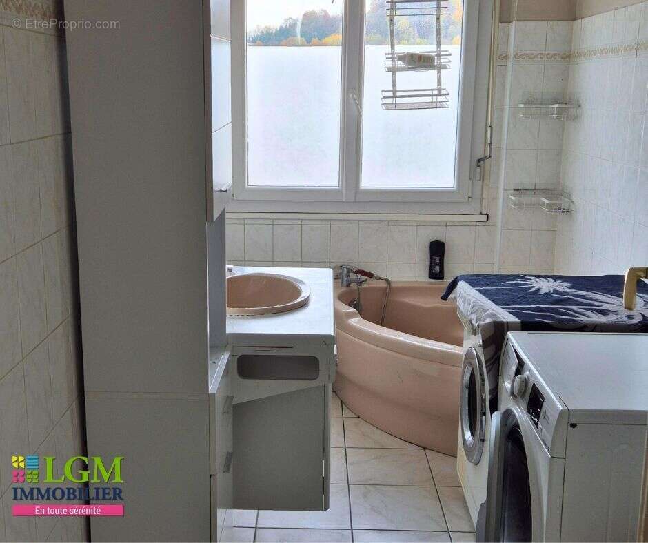 Appartement à BELLEGARDE-SUR-VALSERINE