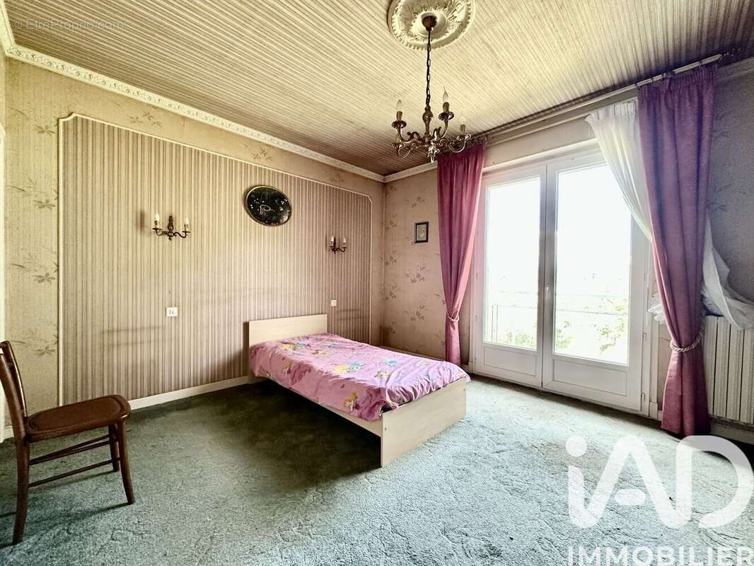 Maison 182 m² à Feugarolles  - photo 9
