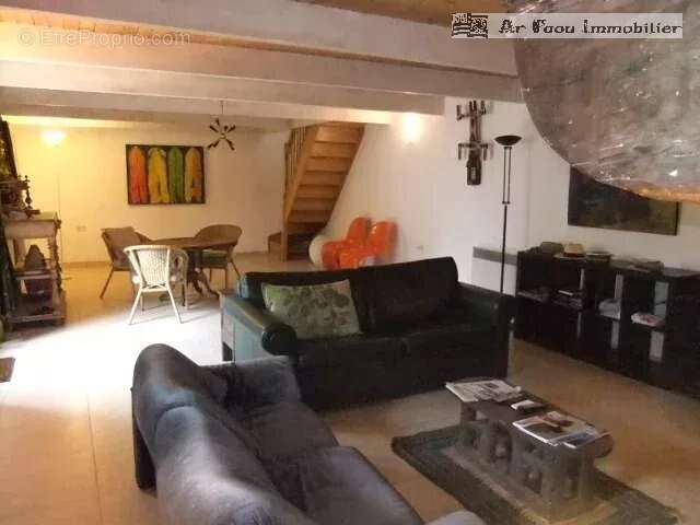 Maison à PONT-DE-BUIS-LES-QUIMERCH