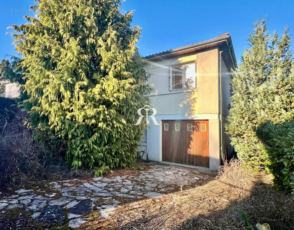 Maison à CLERMONT-FERRAND