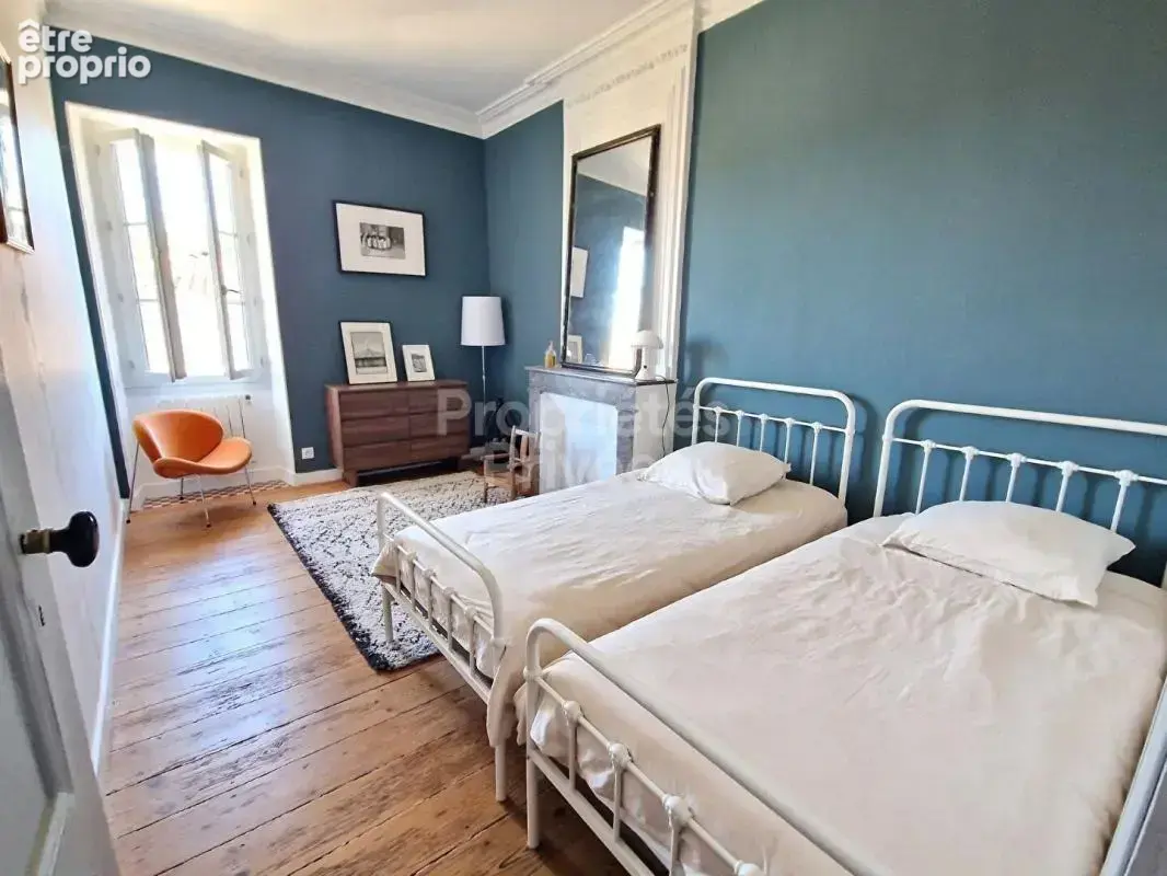 Bâtisse en pierre rénovée 4 chambres - Plassac - photo 8