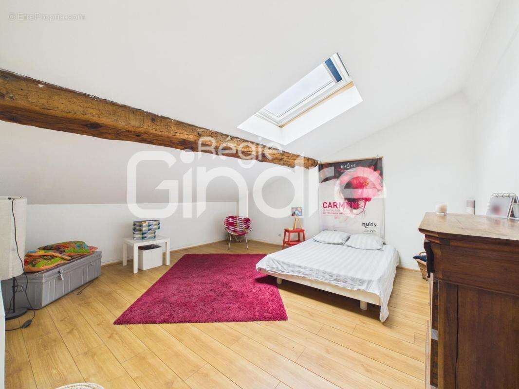 Vente - Appartement - 2 pièces + cuisine - 78 m² - 269 000 € - - photo 2