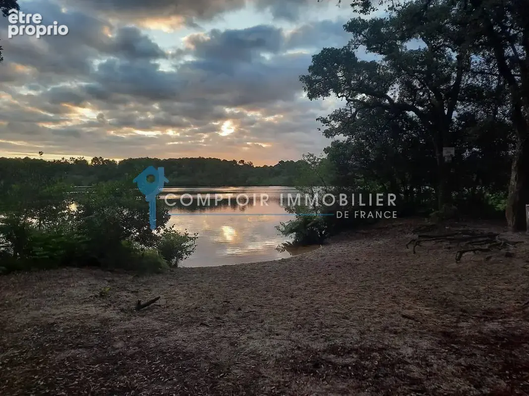MOLIETS ET MAA : Villa plain pied récente P5 4 chambres avec terrain pisicinable - photo 17