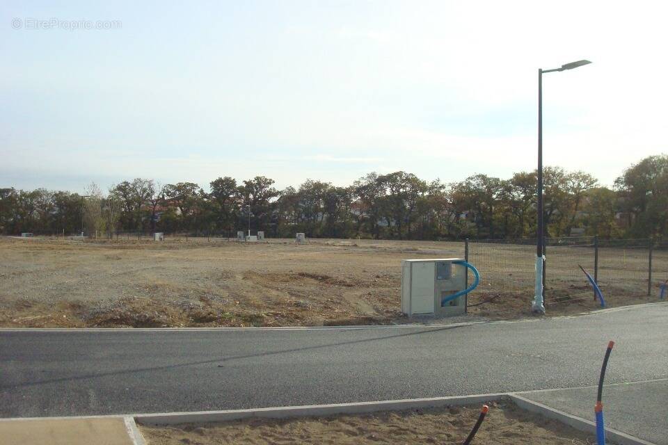 Terrain à POLLESTRES