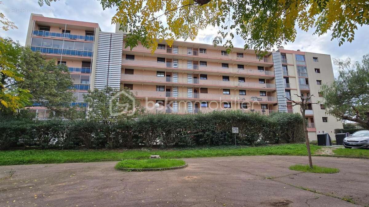 Appartement à LA VALETTE-DU-VAR