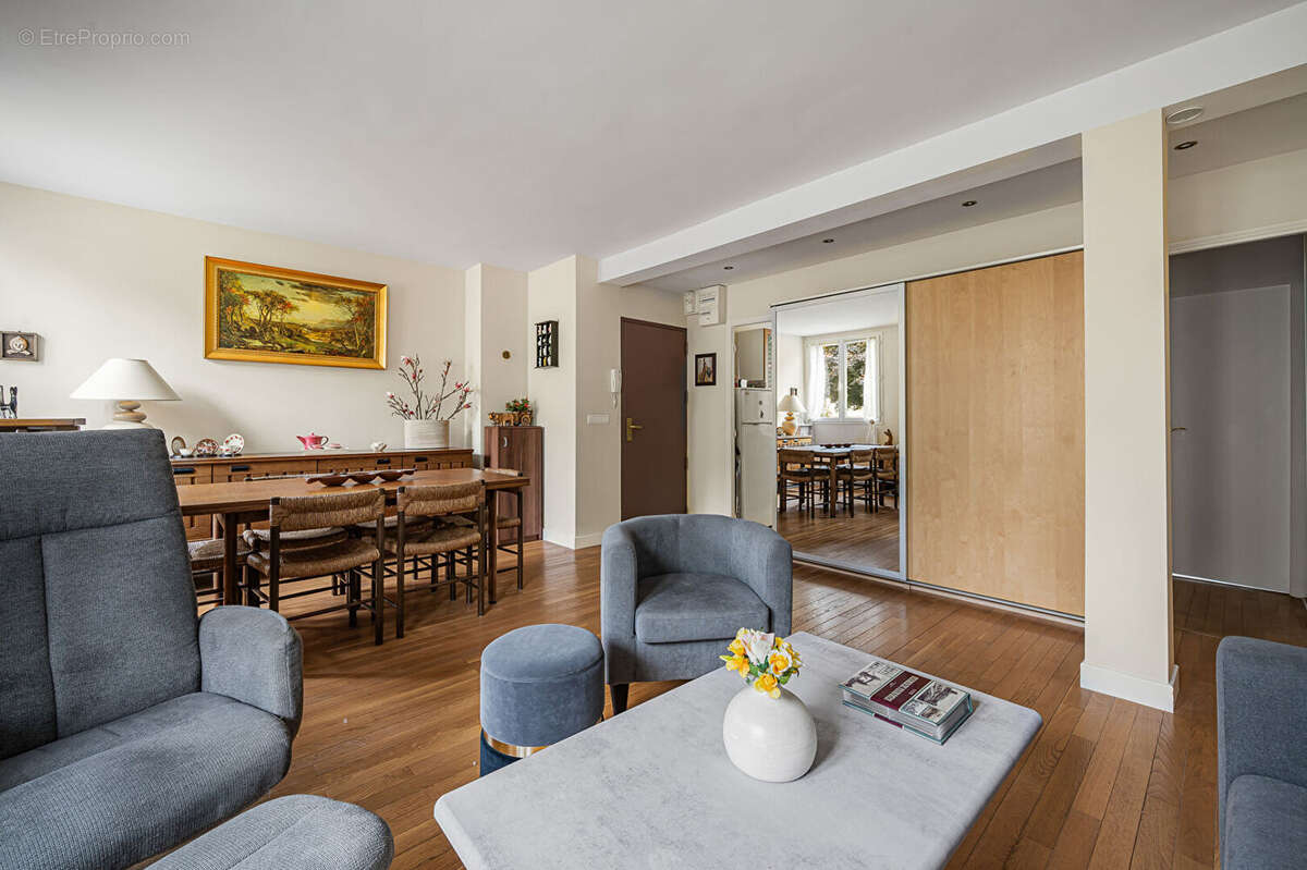Appartement à CHAVILLE