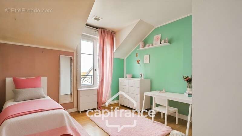Appartement à BAILLY-ROMAINVILLIERS