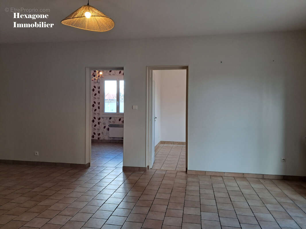Maison à NEUVY-SUR-LOIRE