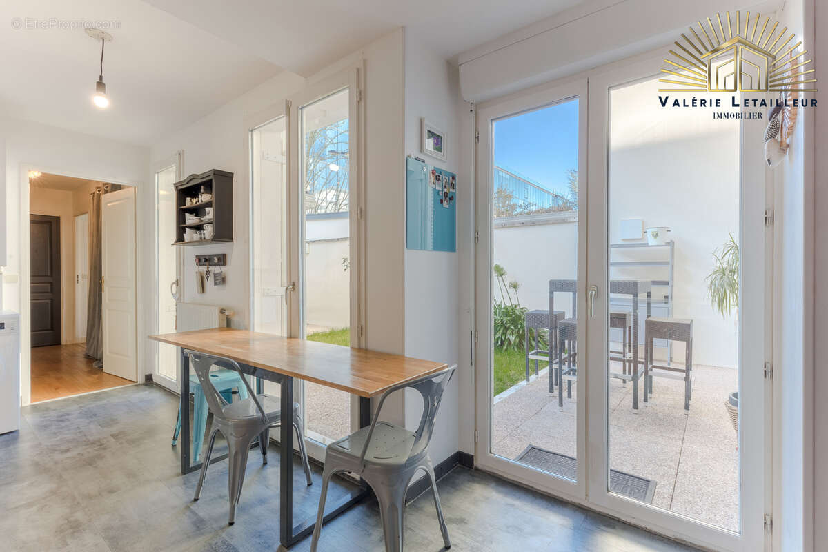 Appartement à BORDEAUX