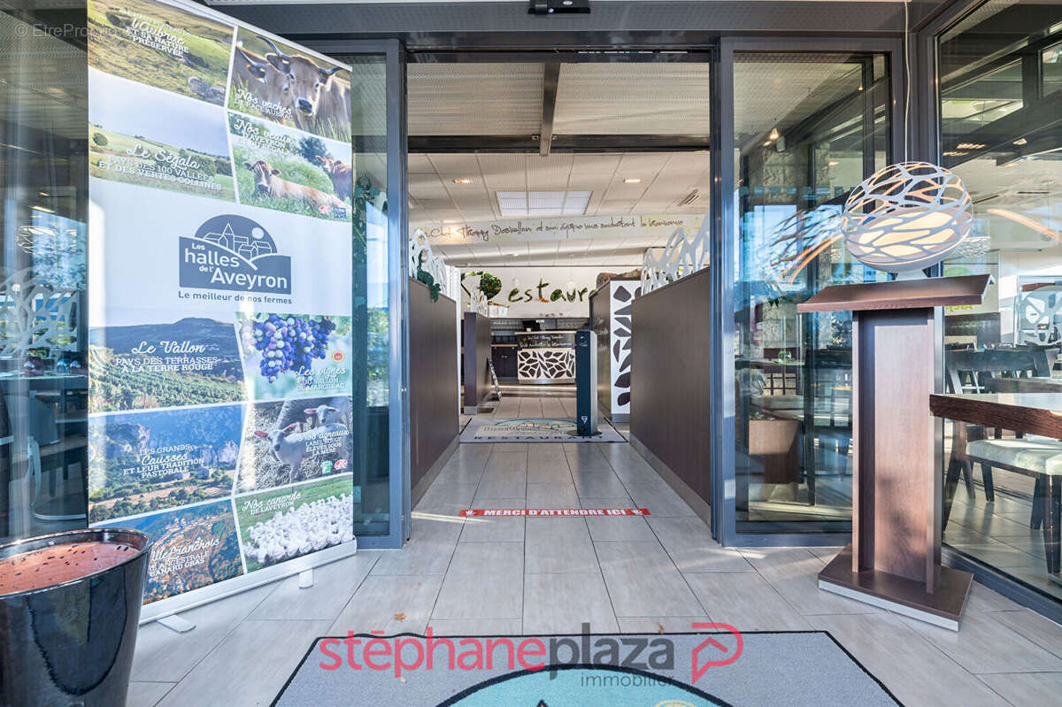 Commerce à ONET-LE-CHATEAU