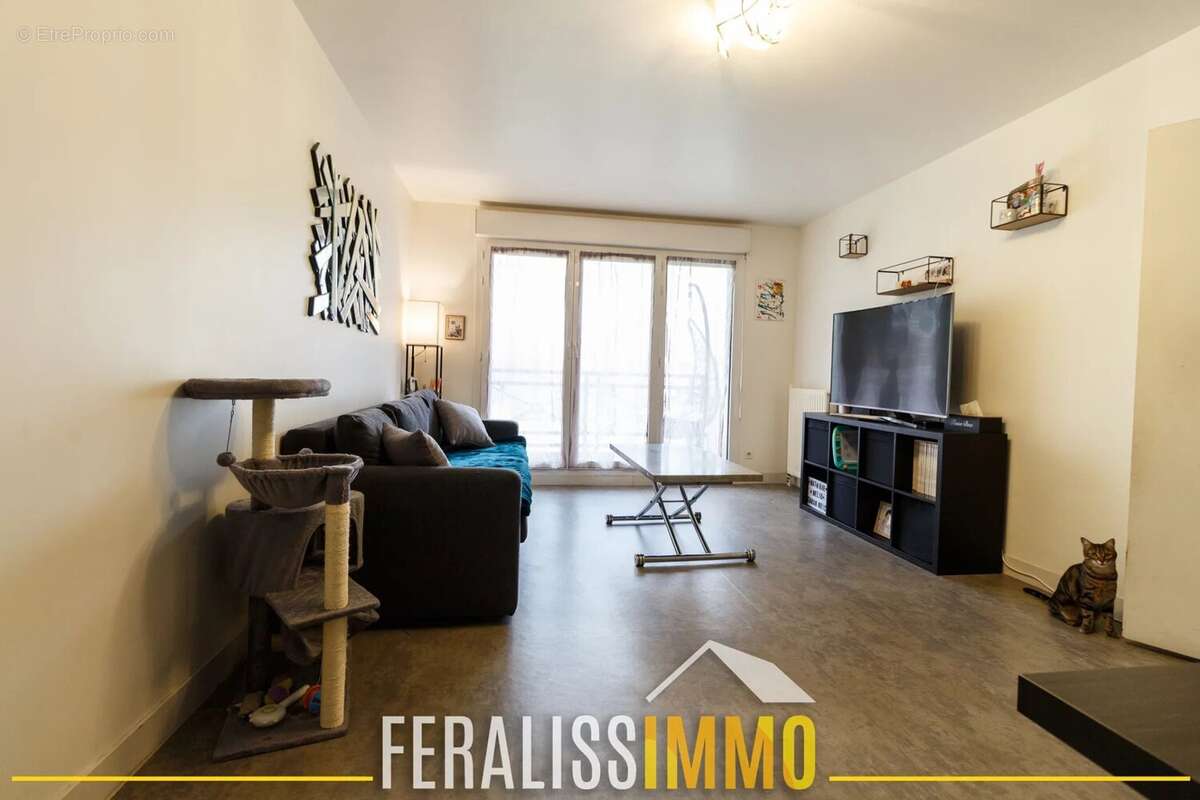 Appartement à JOUY-LE-MOUTIER